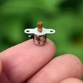 

Japan Sankyo 2-phase 4-wire Micro Electric Stepper Motor Mini Miniature 6.5MM Stepper Motor with Gear DIY Precision Camera Parts