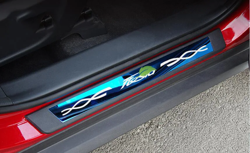 Blue Автомобильный Стайлинг наклейка защита порога защитная накладка автомобильные аксессуары 4 шт. для Ford Fiesta 2012- аксессуары - Название цвета: Blue
