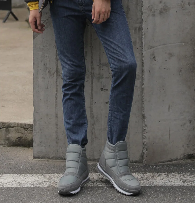Winter anti-slip waterproof light comfortable comfortable warm wool snow boots men cotton shoes short boots in the elderly shoes
