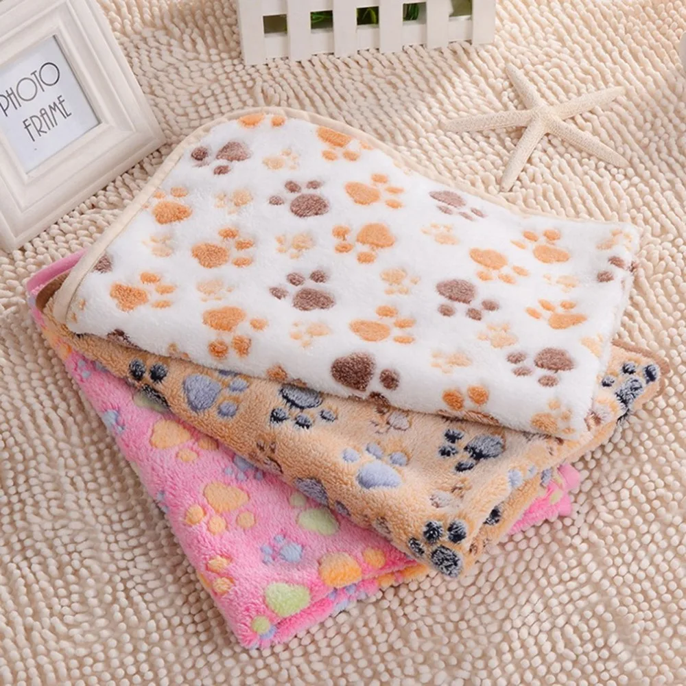 

3 Colors Cute Pet Floral Hot Dog Cat Paw Print Dog Soft Dog Puppy Fleece Blanket Pet Dog Beds 40X60 cm