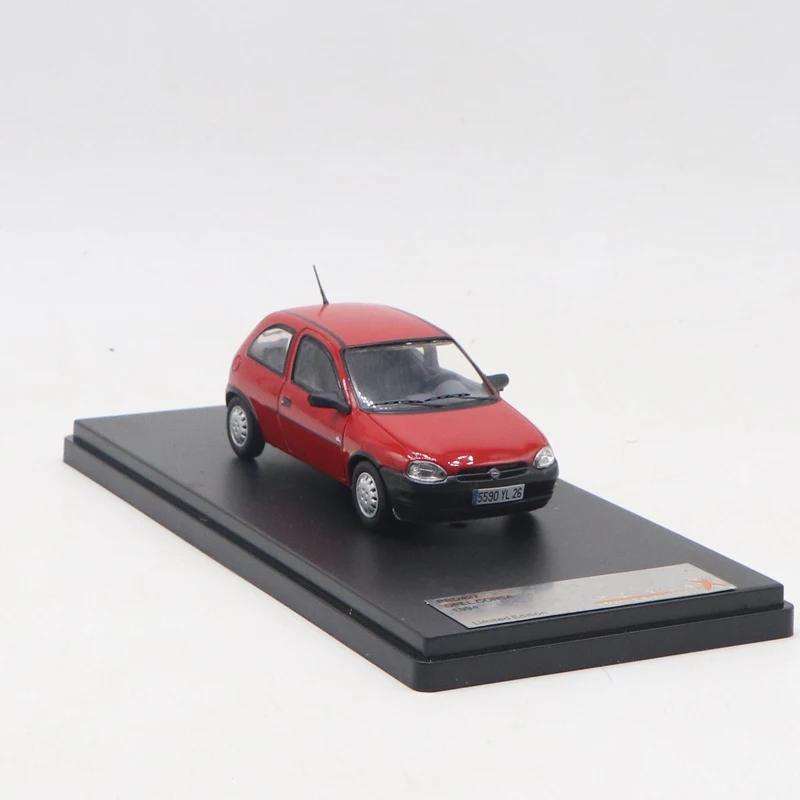 Diecast 1/43 Scale CLIO 2 Retro Sedan Simulation Alloy Car Model  Collectible Static Decoration Display Gift Toy Cars - AliExpress