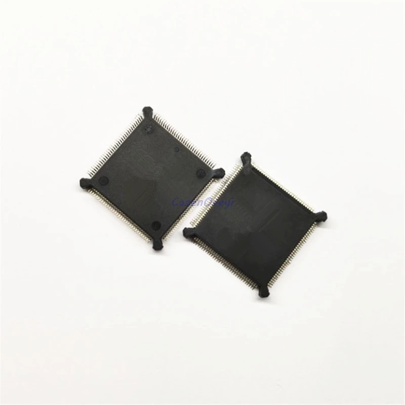 

5pcs/lot MC68332GCFC25 MC68332 QFP-132