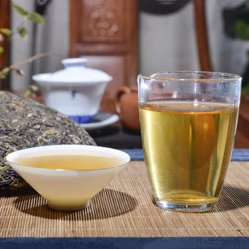 Chinese Tea Yunnan Raw Puer Tea 357g Oldest Tea Puerh Ancestor Antique Honey Sweet Pu-erh Ancient Tree Puer Tea Tea Pot 4