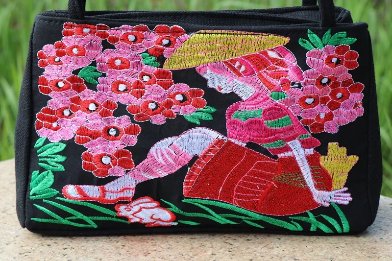 New Fashion Embroidery Women Small handbags National Floral Embroidered Lady Top-handle bags Single-layer Beading Falp Carrier