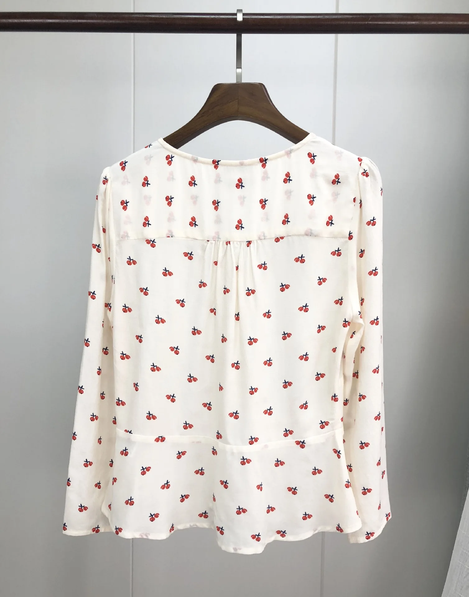 Французские блузки с вишнями, модный топ, свежий Вишневый принт, Бежевый женский топ-рубашка