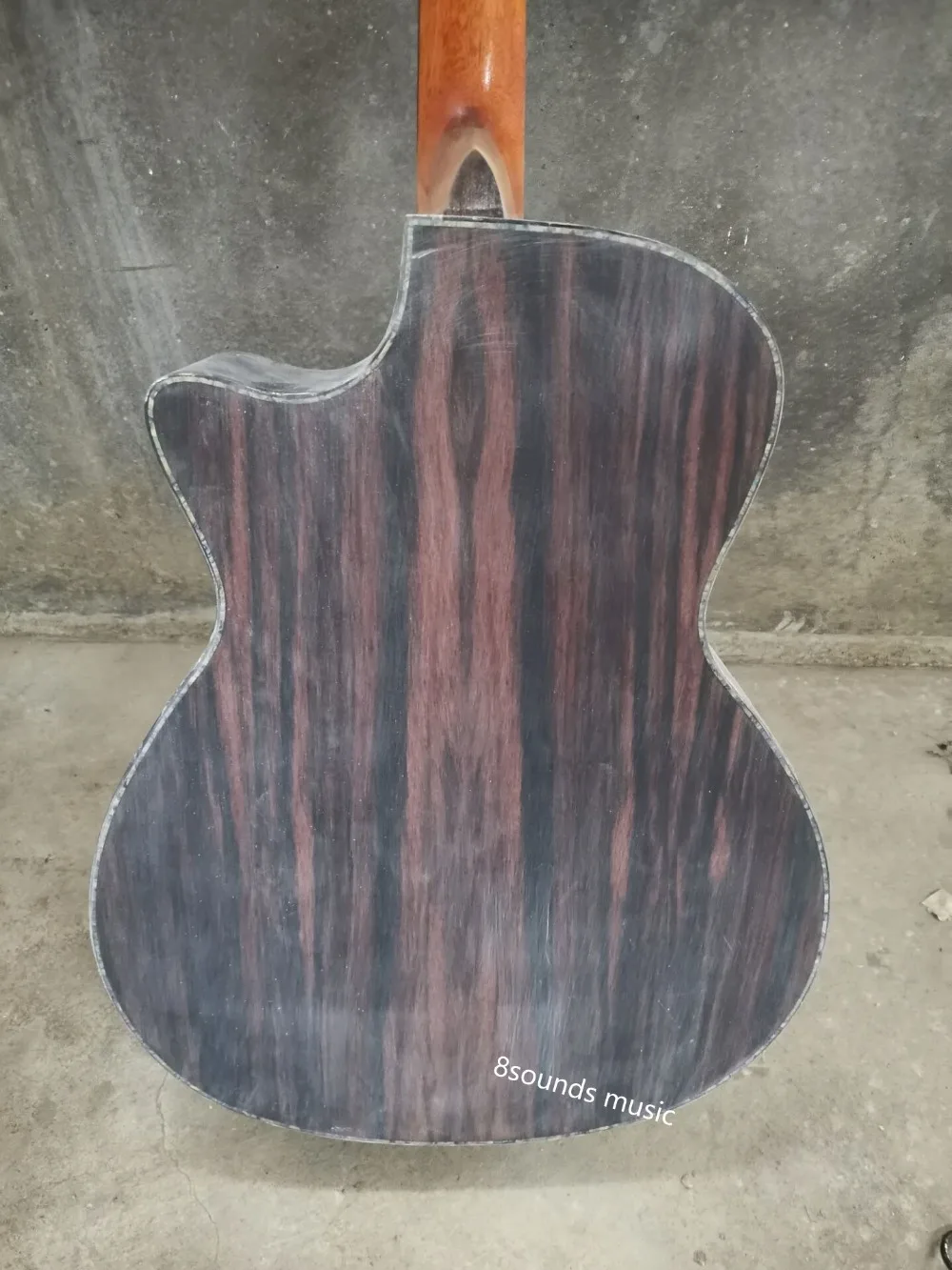 На заказ Акустическая гитара solid cedar top SP14 Акустическая гитара, настоящий abalone Ebony cutaway sanders гитара