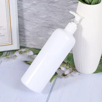 

3PCS 500ml Refillable Plastic Bottle Empty Pump Bottle Travel Dispenser for Shampoo Shower Gel Liquid Soap (White and Golden Whi