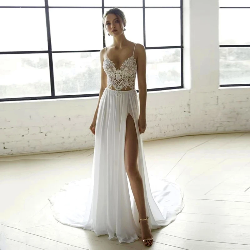 

YunShang Boho Spaghetti Strap Wedding Dress V-Neck High Side Split Beach Chiffon Bride Gown Backless Lace Appliques A-Line Train