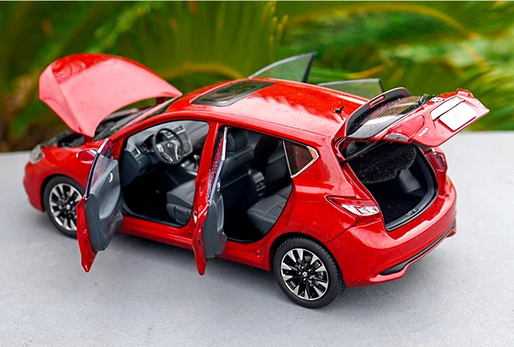 1:18 высокое тщательное NISSAN TITDA сплав модель автомобиля статические металлические модельные автомобили с оригинальной коробкой