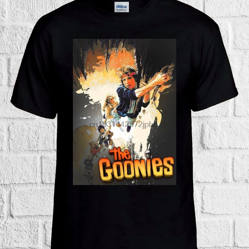 Футболка унисекс с надписью The Goonies Never Say Die постер изображением черепа 2329 |