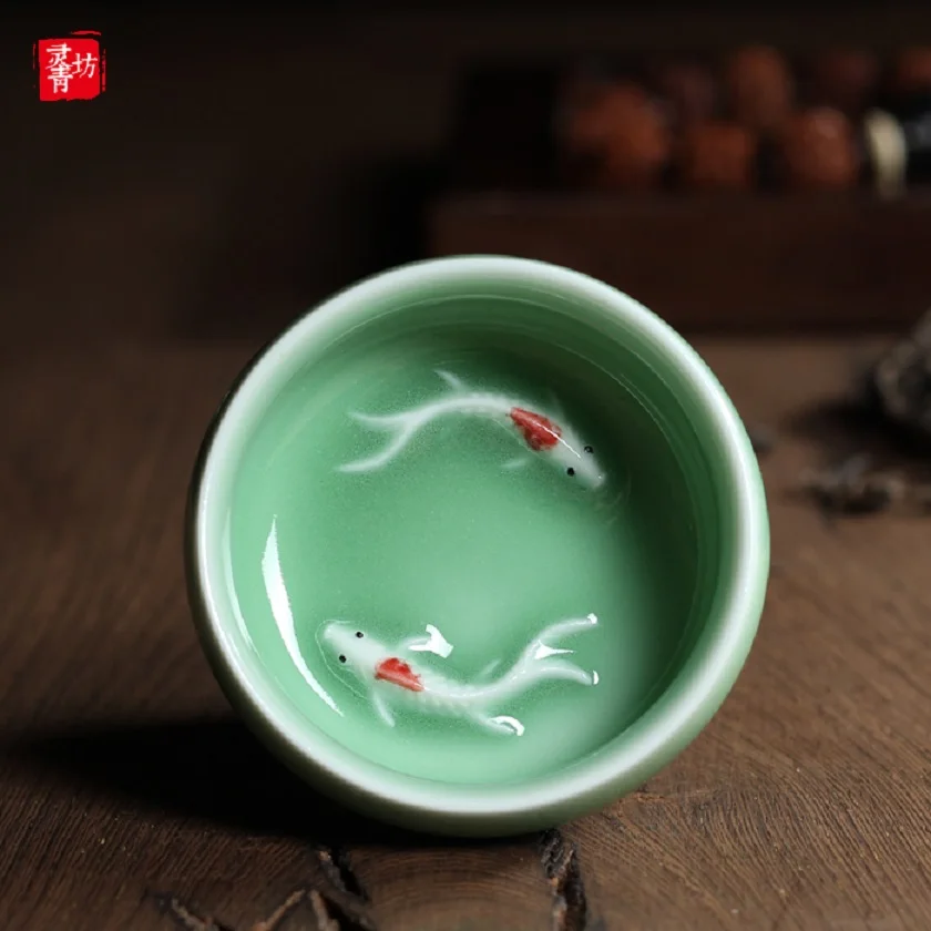 Чайная чашка для маленькой рыбы Celadon зеркальная глазурованная карпа с обжигом