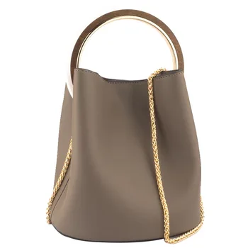 

Autumn and winter new ladies wooden ring handbag large capacity bucket bag chain shoulder bag fashion wild Messenger bag