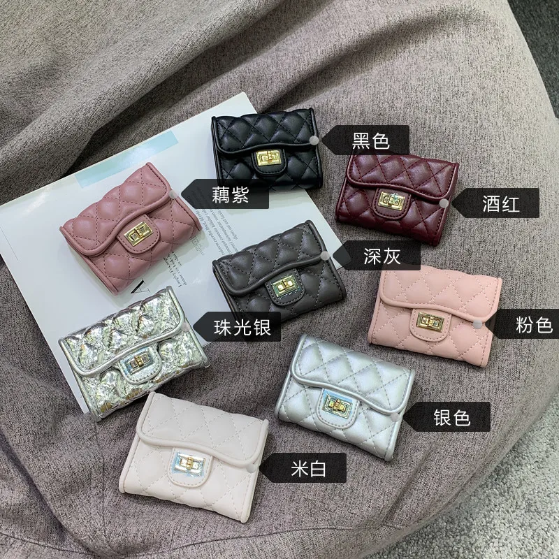

Lingge stitching mini card package 2019 new European and American soft leather purse tide women simple short paragraph