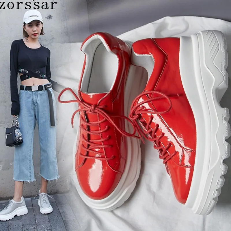 Стильные женские повседневные туфли из лакированной кожи кроссовки на массивной