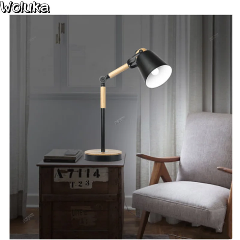 Лаконичная настольная лампа Современная прикроватная для спальни с теплым