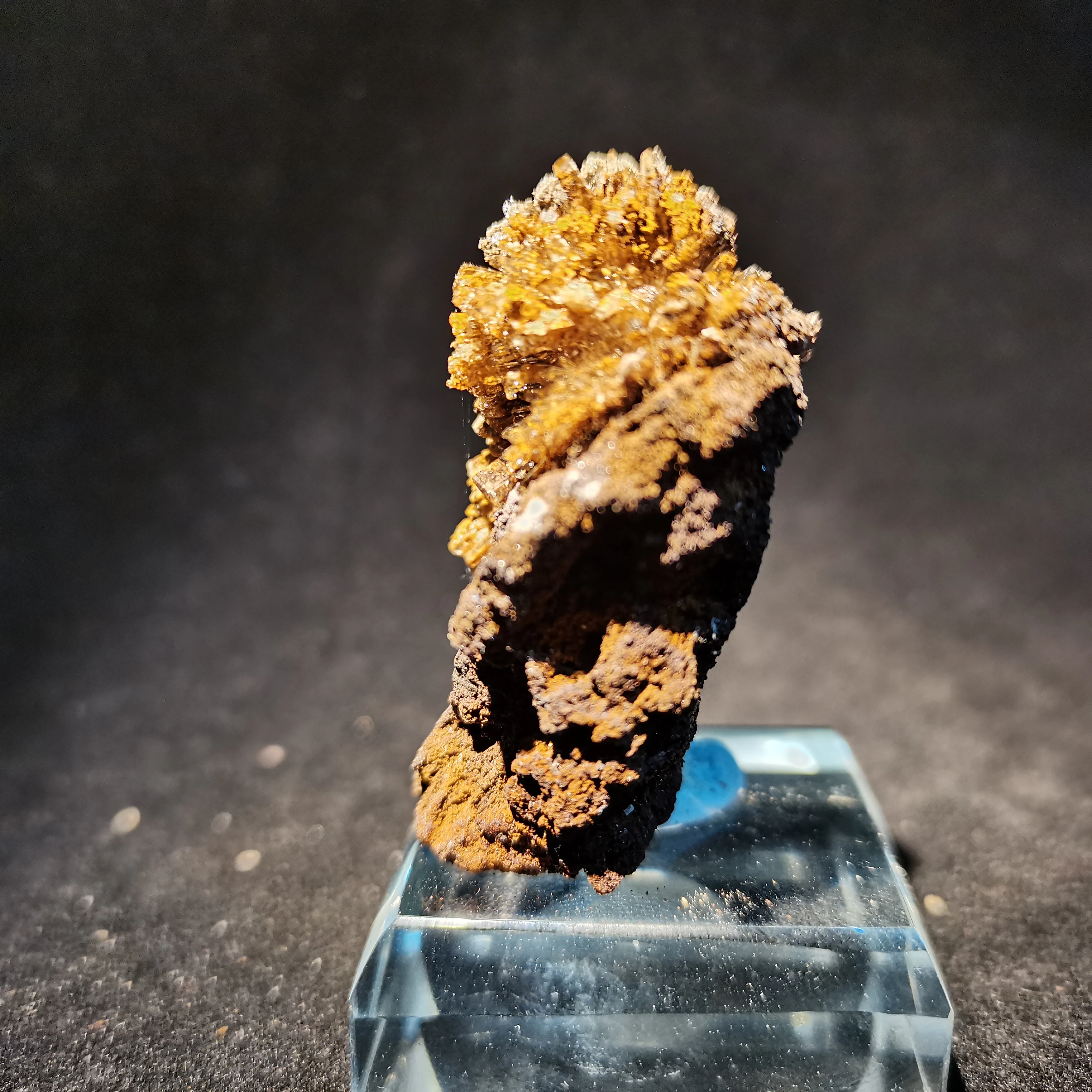 

29.0gNatural, aluminum fluoride gypsum, anhydrite, crystal, mineral crystal sample