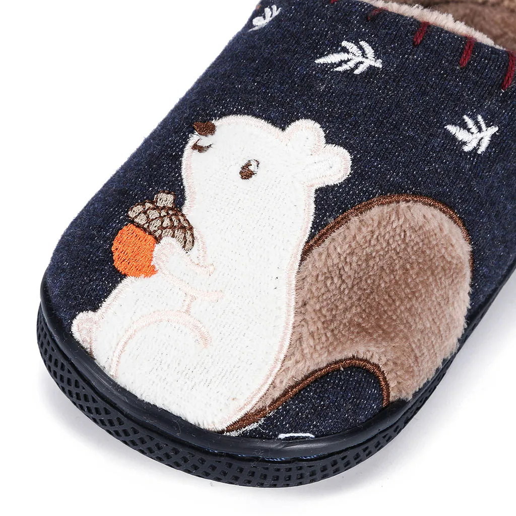 Тапочки для маленьких мальчиков и девочек; зимняя теплая пушистая обувь для детей; милые домашние тапочки с животными; детская бархатная домашняя обувь