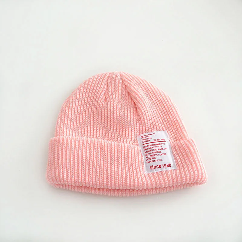 Осенне-зимние шапки для маленьких мальчиков и девочек; мягкая теплая детская шапочка ярких цветов; эластичные вязаные шапки для малышей - Цвет: Pink