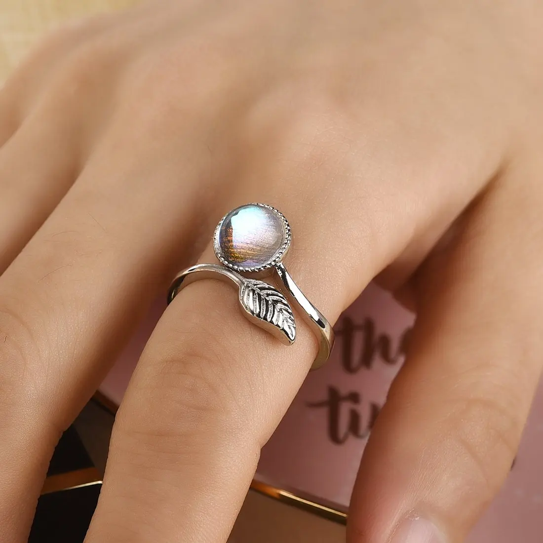 BLINGPAW винтажное серебряное кольцо в форме листика Лунный Камень Регулируемое Кольцо из сплава