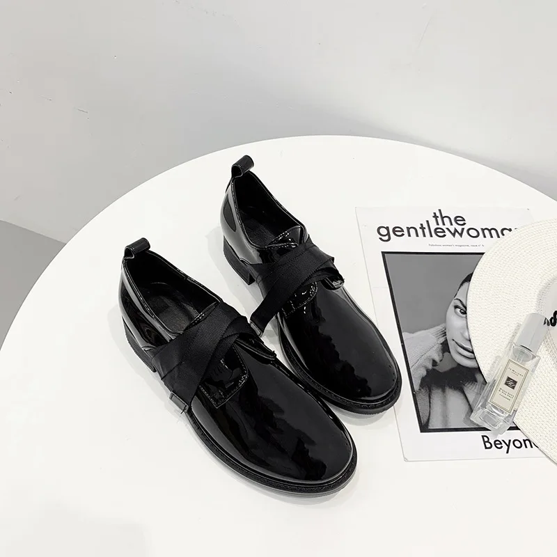 

Round Toe Nurse Shoes Casual Female Sneakers Autumn Patent Leather Ballet Flats 2019 Fashion Women's Loafers Woman Shallow