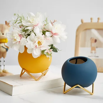 

Nordic Creative ceramics Flower Pot Indoor Balcony Desktop Planters Home Decoration Flower Stand Small Vase Simple Iron Frame
