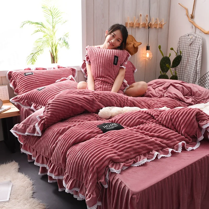 

Autumn Winter Warm Velvet Bedding Set Stripe Flannel Duvet Cover Sheet Pillowcase Solid Color Ruffles Quilt Cover Coral Fleece