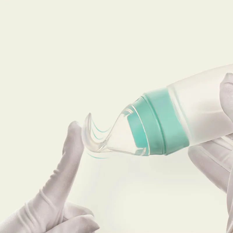 Newborn Baby Squeezing Feeding Bottle Silicone Training Rice Spoon Infant Cereal Food Supplement Feeder Rice Cereal Bottle Spoon