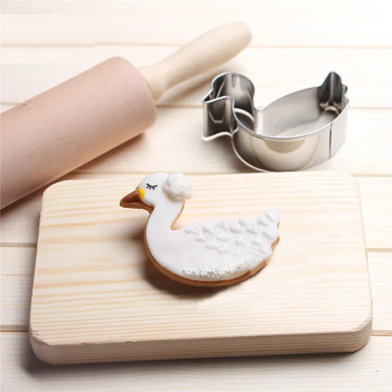 

VOGVIGO Little Swan Cookie Molds Stainless Steel Weeding Swan Shape Cookie Cutter Bird Biscuit Cake Fondant Decoration Molds