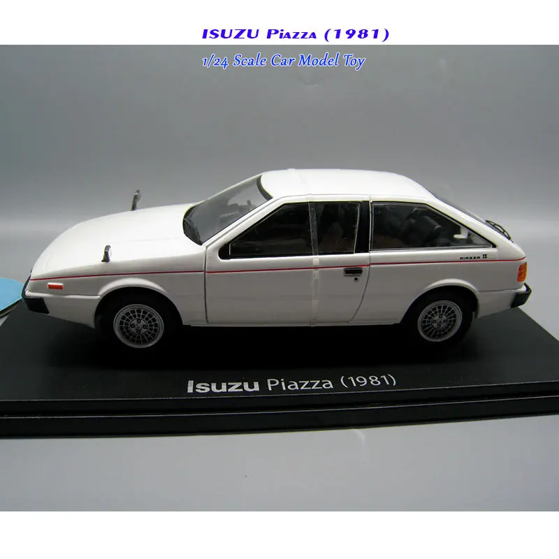 IXO 1/24 масштабная модель автомобиля игрушки ISUZU Piazza (1981) автомобиль из литого металла модель игрушка для коллекции, подарок, украшение