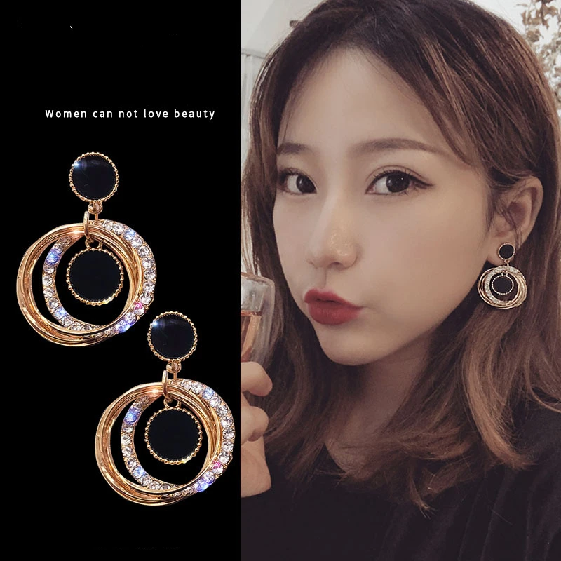 11358485608_844352947