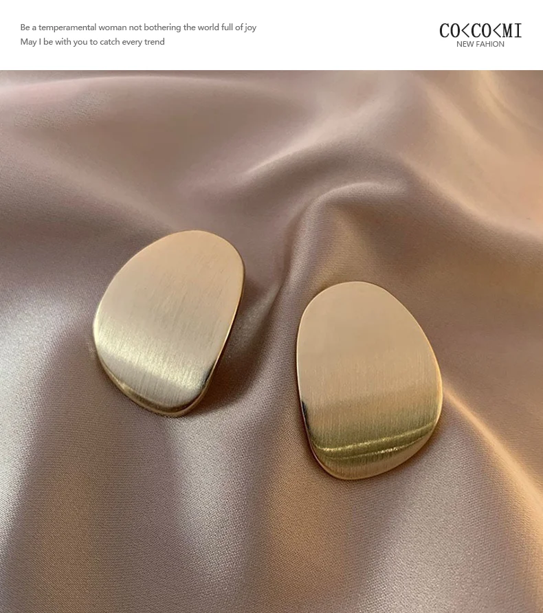 Vintage Glossy Metal Gold Geometric Stud Earrings For  Women Korean Fashion Lady Party Aesthetic Earrings Classic Jewelry Gift