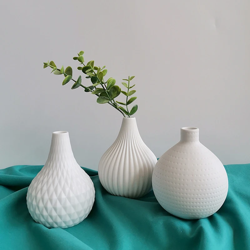 

White Porcelain Vases Small Pot Handmade Matte Ceramic Flower Vase Filler Decorative Table Ornaments Modern Home Bathroom Decor