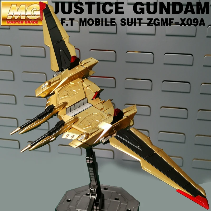 BANDAI MG 1/100 ZGMF-X19A INFINITE JUSTICE GUNDAM гальванизированная блестящая золотая игрушка модель мальчик подарок игрушка Фигурки Рождественский подарок
