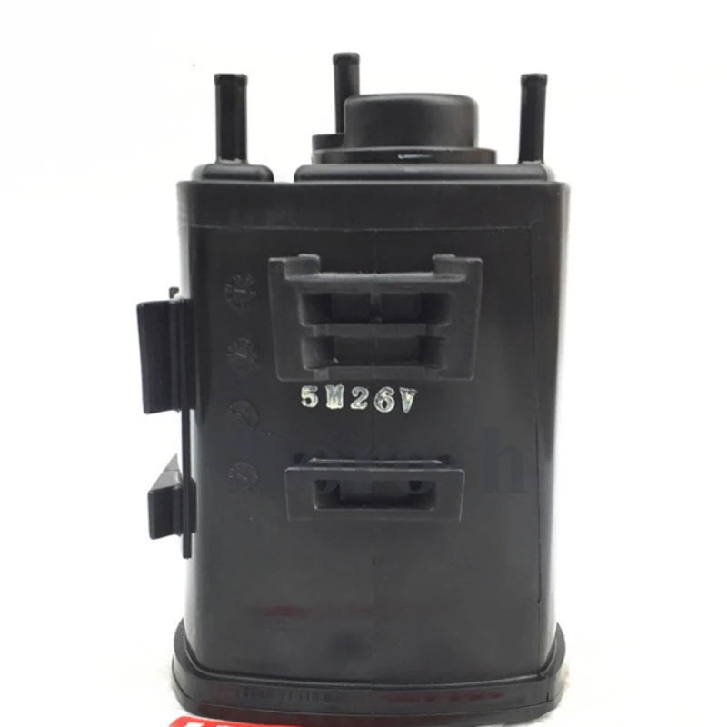 

New Auto Parts Canister18560-81AA0 1856081AA0 for Suzuki Jimny Swift SAMURAI /SJ Carry Wagon R Igins