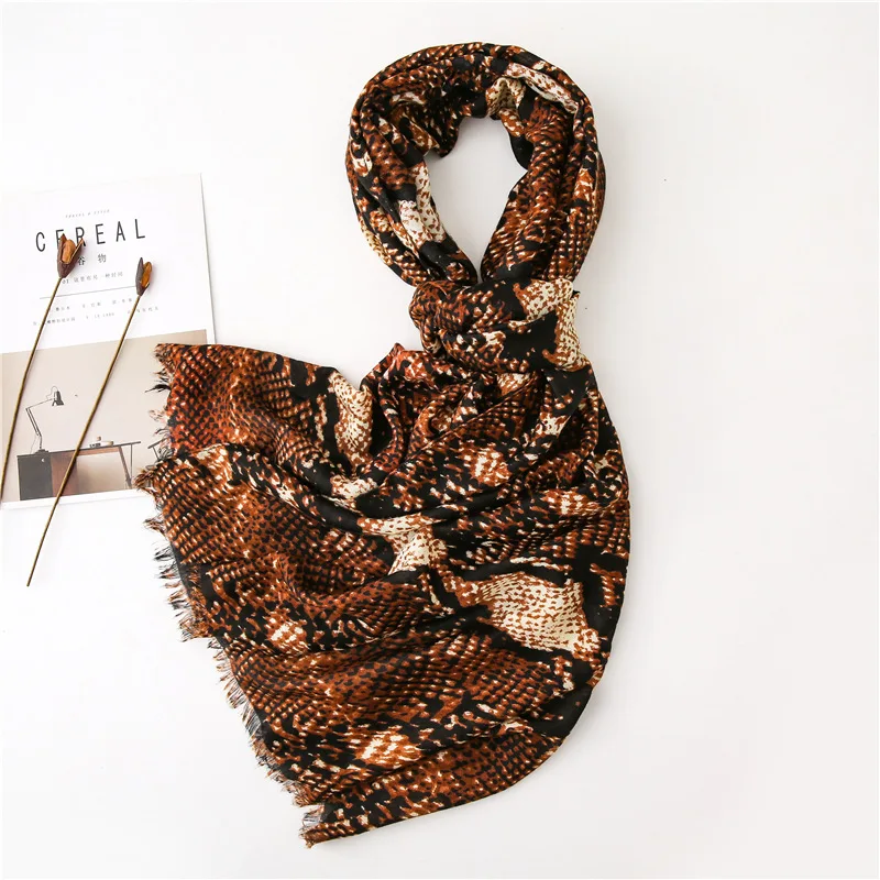 

Designer 2020 Knitted Spring Winter Women Scarf Warm Cotton Linen Scarves Shawls Luxury Brand Neck Bandana Pashmina Lady Wrap