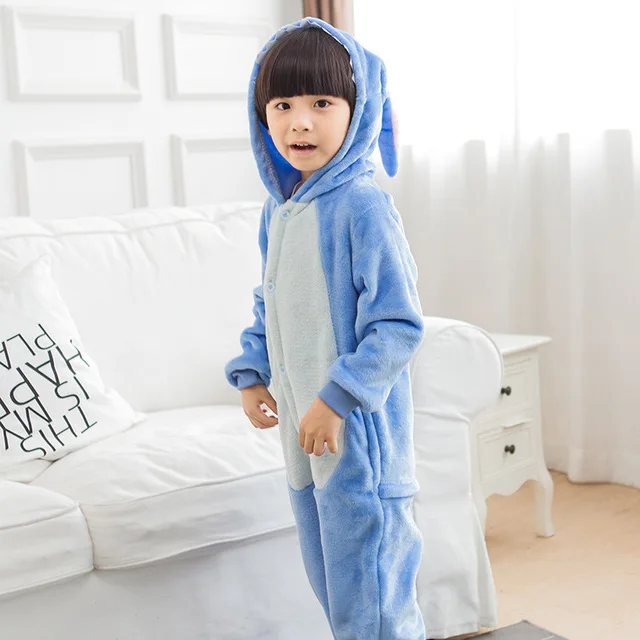 Кигуруми детский пижамный комплект с изображением животных; зимняя теплая Пижама для мальчиков и девочек со звездным единорогом и пегасом; детская одежда для сна; Фланелевая Пижама-комбинезон