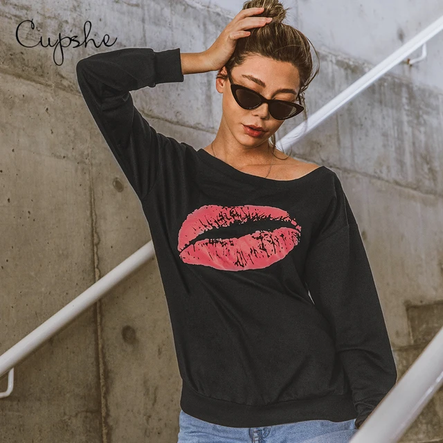 US $12.21 CUPSHE Black Red Lip Print Sweatshirt Women O-Neck Casual Kiss Top Long Sleeve Autumn Pullover Hood