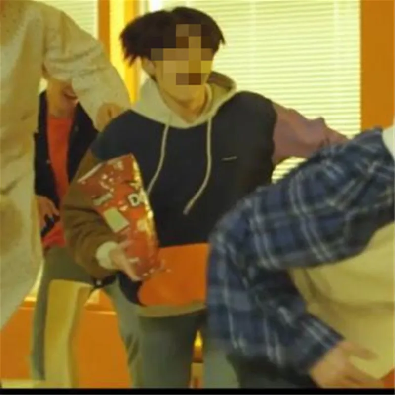 202001085079493352361992