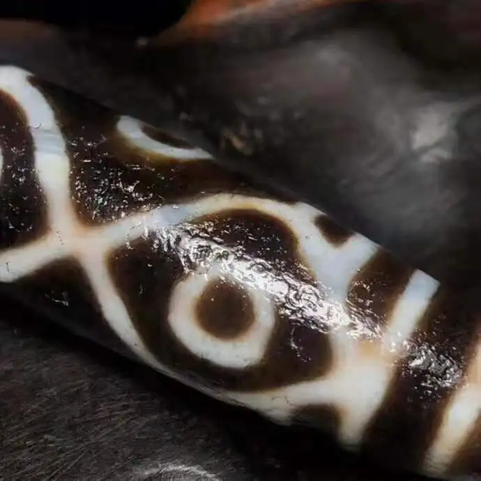10101457 Tibet Pure 6 eyes DZI Oxide laye Old Agate Beads 14*57mm Old Beads Men&women Amulet Jewelry DIY Free Shipping
