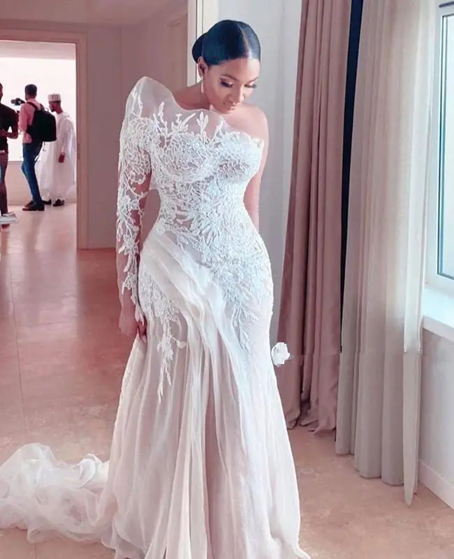 retro-lace-one-shoulder-mermaid-wedding-dresses