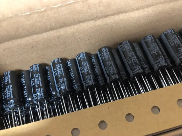 2024 10pcs NEW RUBYCON ZLH 25V680UF 8X20 10x16 105 degrees 680UF/25V high frequency low resistance and long life zlh 680Uf 25v