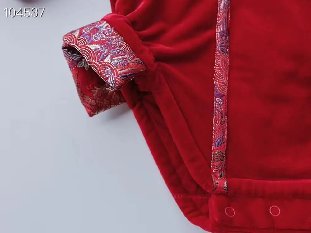 Детский красный костюм; комплект из 2 предметов; размеры 73,8, 0,9, 100; в конце ноября