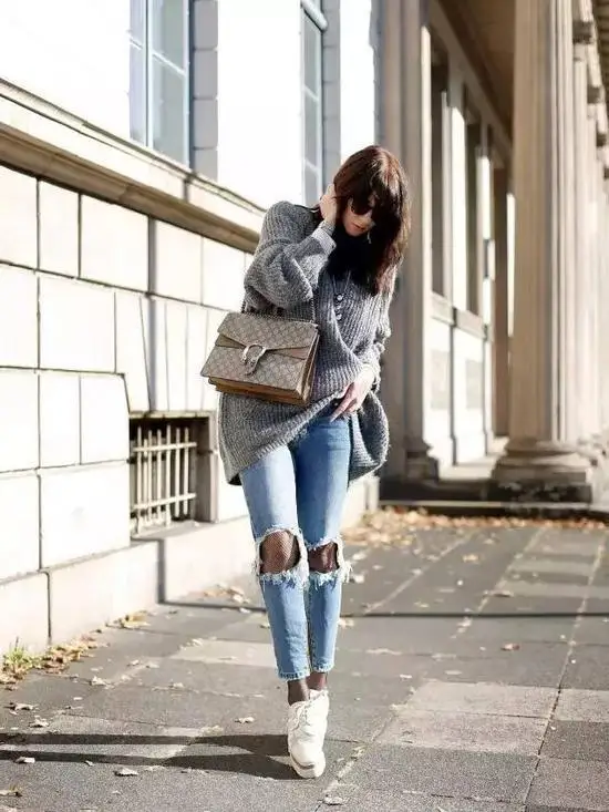 gucci tights under ripped jeans