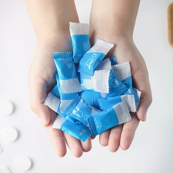 

Portable Cotton Travel Compressed Towel Absorb Water Quick Drying Hotel Towels Disposable Coin Mini Face Hand Cleaning Towel 50p