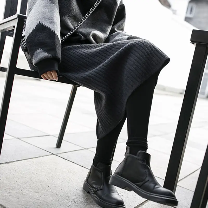 

New spring and autumn knitted skirt with buttocks and slit skirt