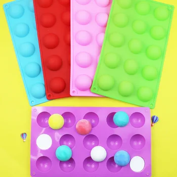 

than Silicone Cake Mold 15 Even Small Semi-Chocolate Mold bu ding mo Small Q Smiley Mode