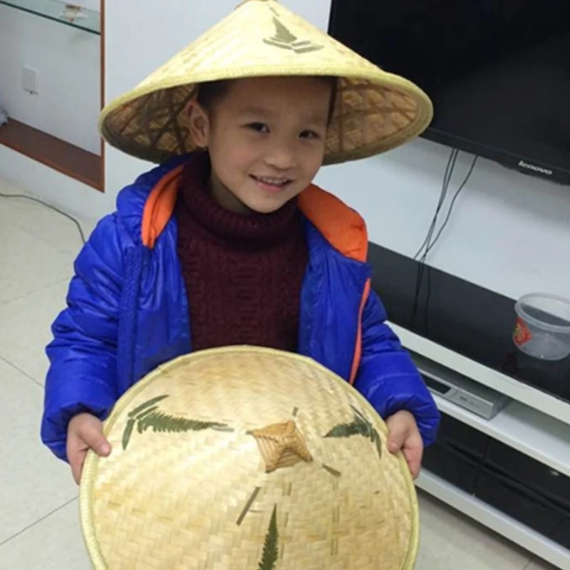 

Neutral Children's fighting three-leaf bamboo hats Dance props Travel straw hat handmade bamboo hats Vietnam hats Spot