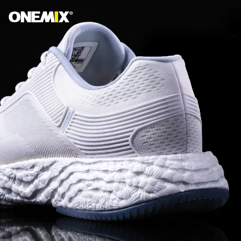 ONEMIX Men Sneakers 2020 Breathable Man Running Shoes Tennis Shoes Outdoor Jogging Women Athletic Shoes Comfortable Light Soft