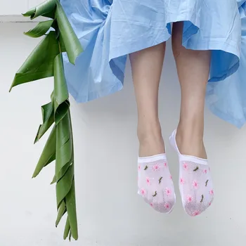 

Fashion Women Fishnet Socks Kawaii Flowers Patterned Hollow Out Harajuku Socks For Female Casual Hipster Sox Calcetines Mujer