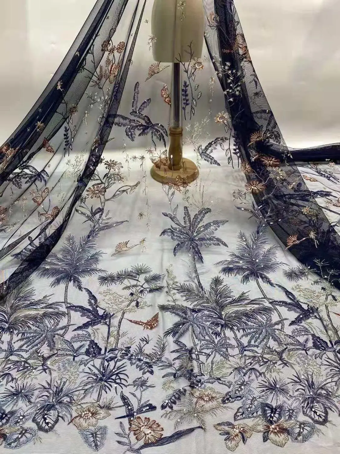 

Beautiful sequin Multi-style embroidery mesh yarn African Nigerian fabric lace for evening dress/ladies skirt /wedding dress